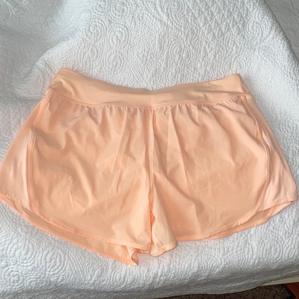 All in Motion Mid-Rise Run Shorts 3” - Coral - Size Large